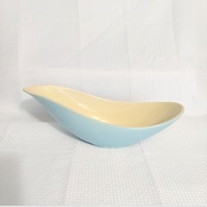 Hull Pottery USA Elongated Bowl Blue Yellow MSM Pastel